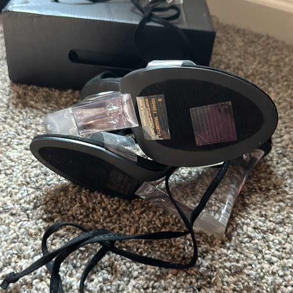 Black and Clear tie up wedge - Picture 4 of 5